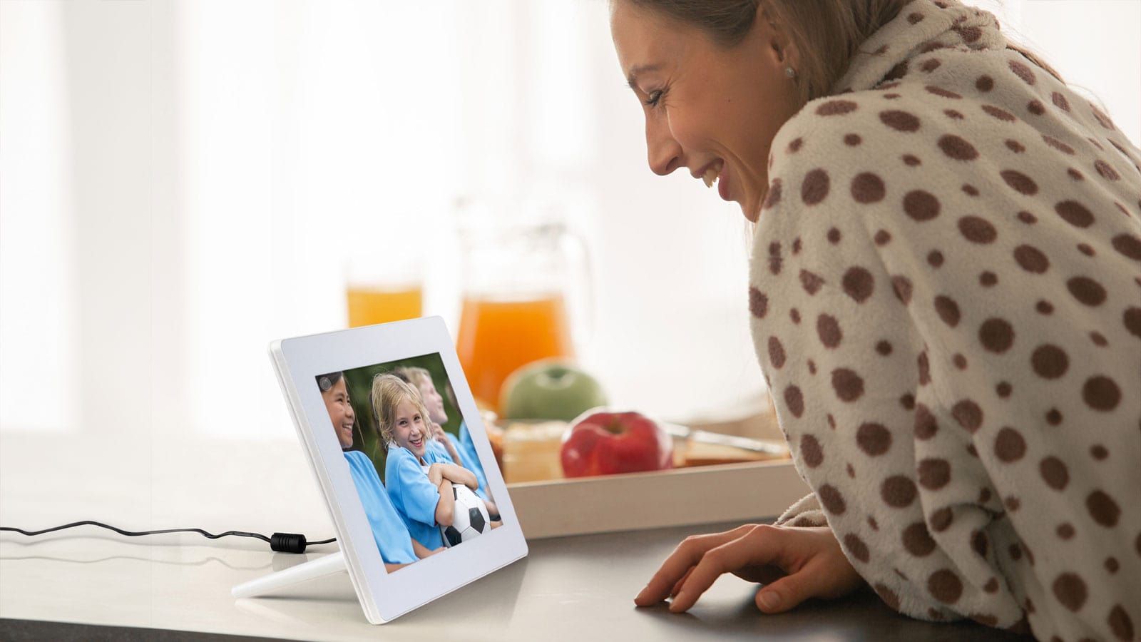 How to Email Photos To An Aluratek Digital Picture Frames