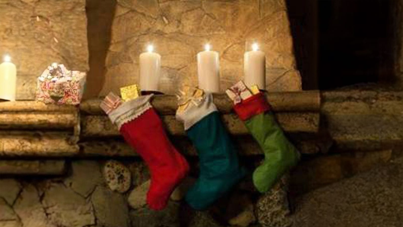 The Perfect Stocking Stuffers: Aluratek Edition