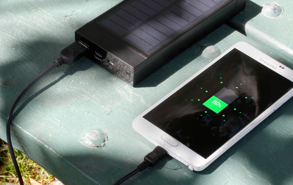 Aluratek 16k USB Type-C Power Bank with Qualcomm Quick Charge 3 rapid on the go charging