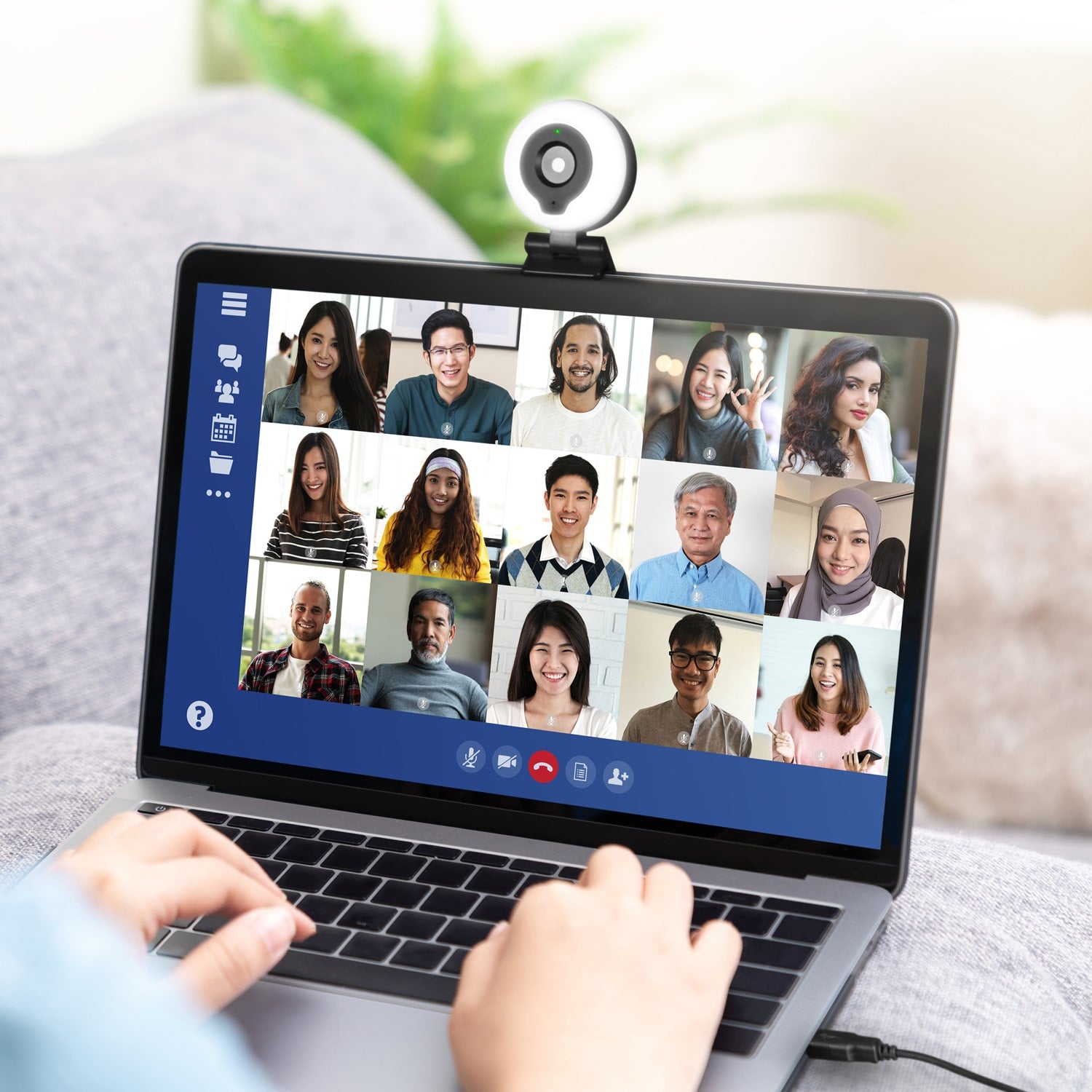 Aluratek 2K HD Ring Light Webcam with Tripod Laptop mount