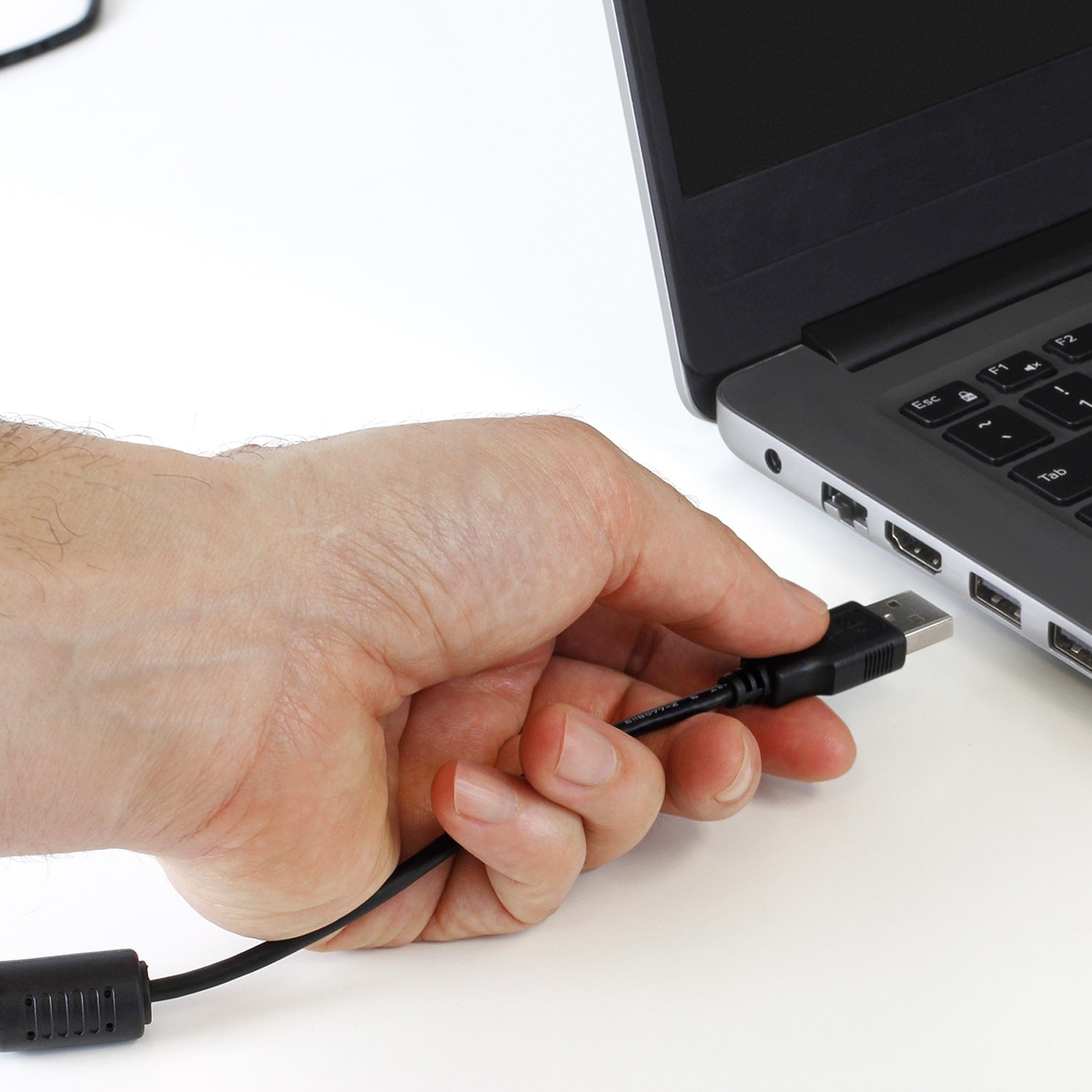 Aluratek USB Rocket Microphone lifestyle plug-n-play