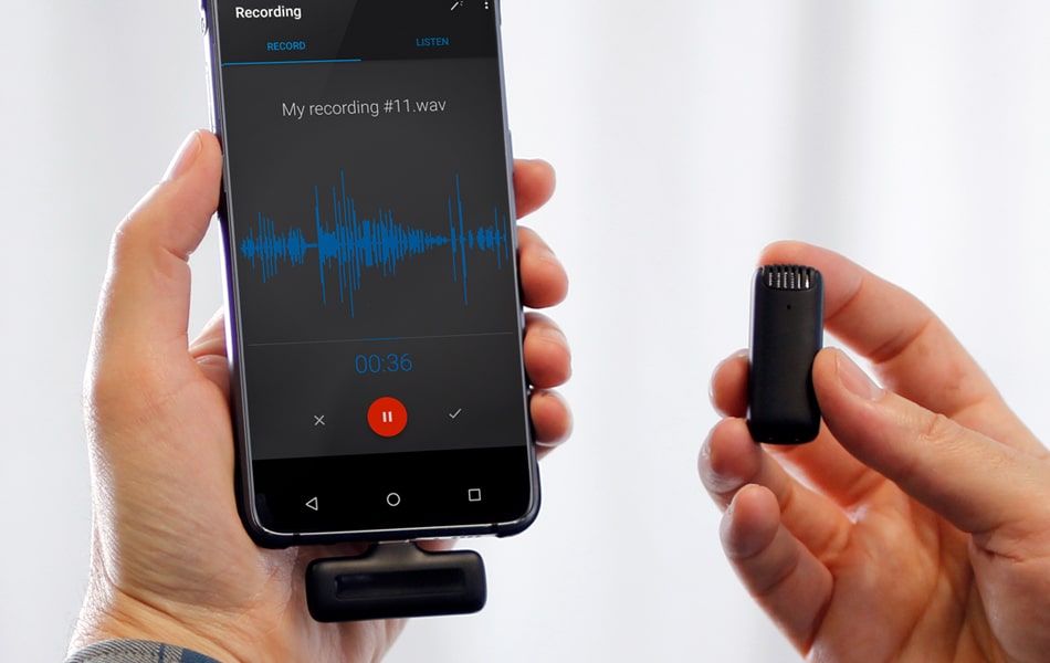 Aluratek Wireless USB-C Vlogging Lapel Microphone with Charging Case Easy to Use black min