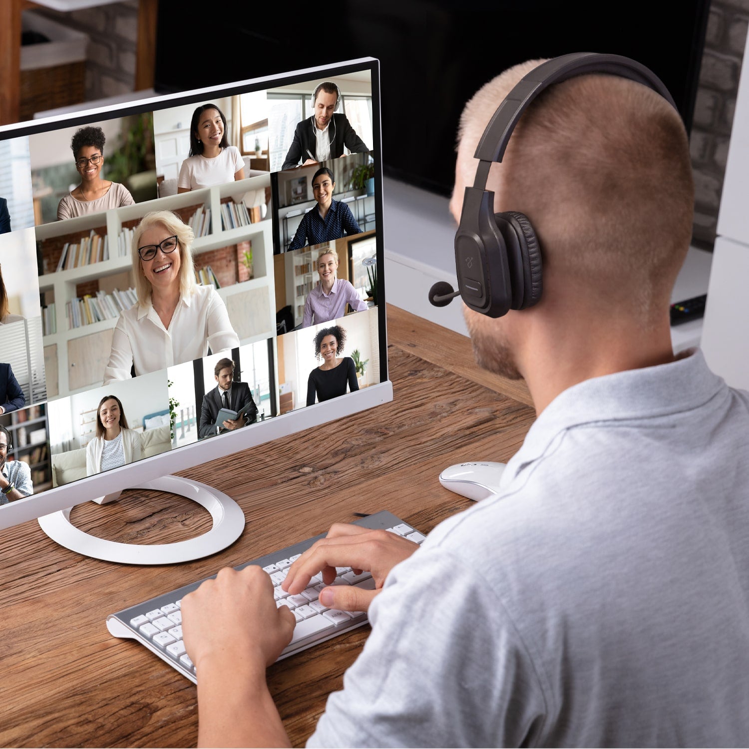 aluratek Headphone bluetooth wireless stereo microphone viewer video Conference