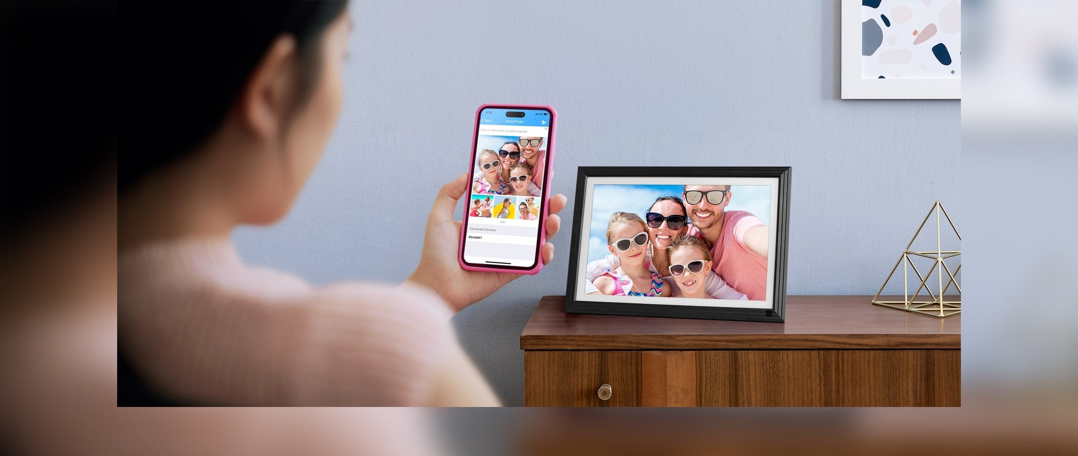 WiFi Touchscreen Digital Photo Frames