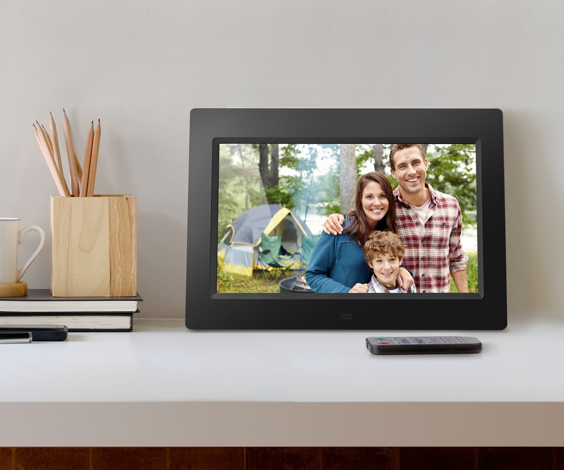 Digital Photo Frame with Motion Sensor and 4GB Builtin Memory 10 in