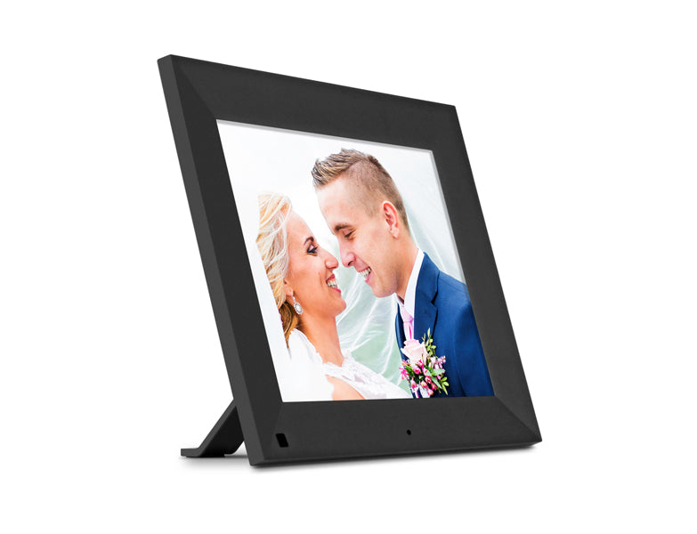 9" Motion Sensor Digital Photo Frame with Auto Rotation and 16GB Built-in Memory