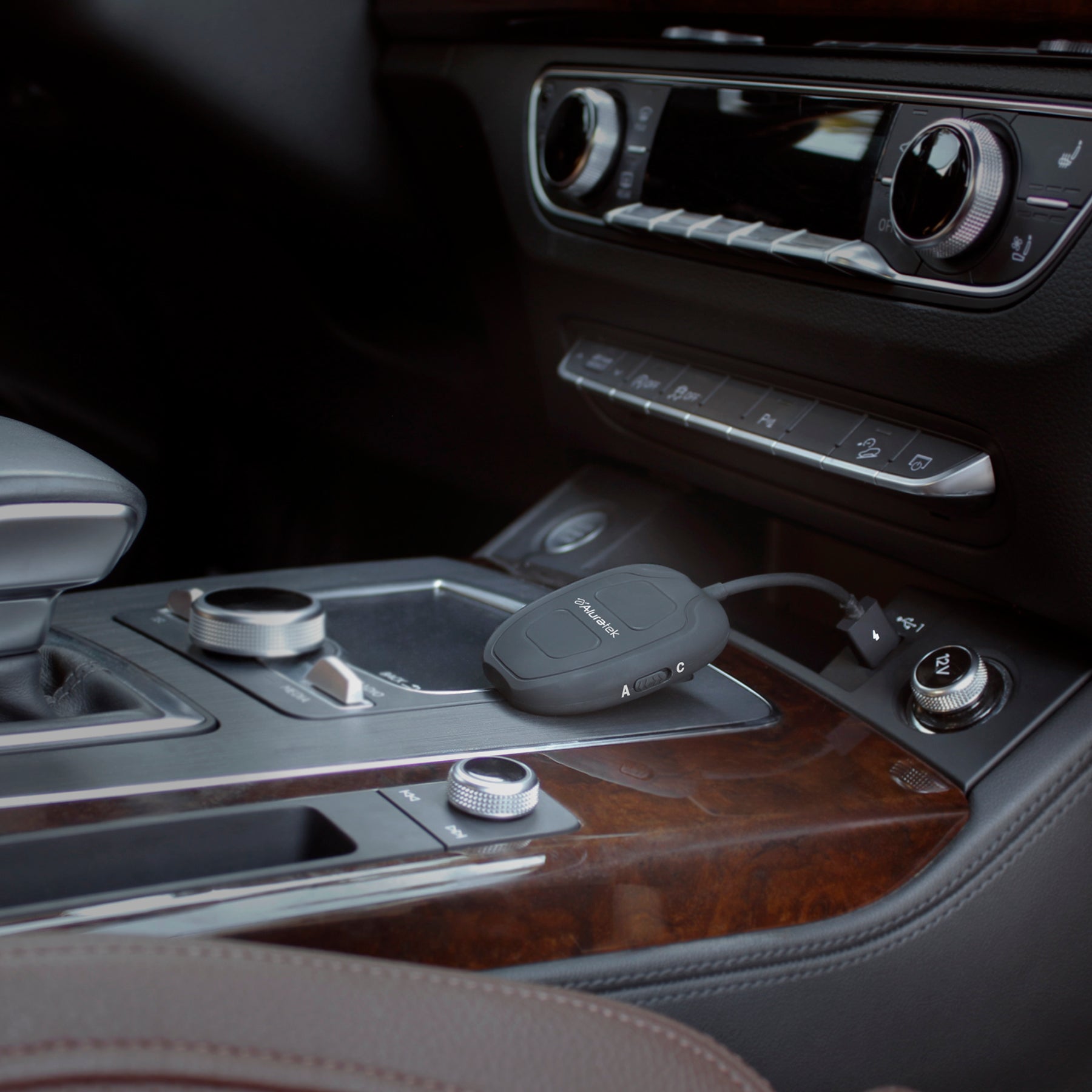 Wireless Adapter for Apple CarPlay® and Android Auto™