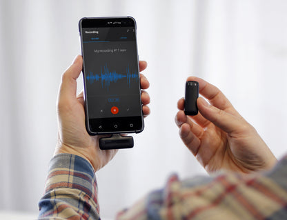 Wireless USB-C Vlogging Lapel Microphone with Charging Case