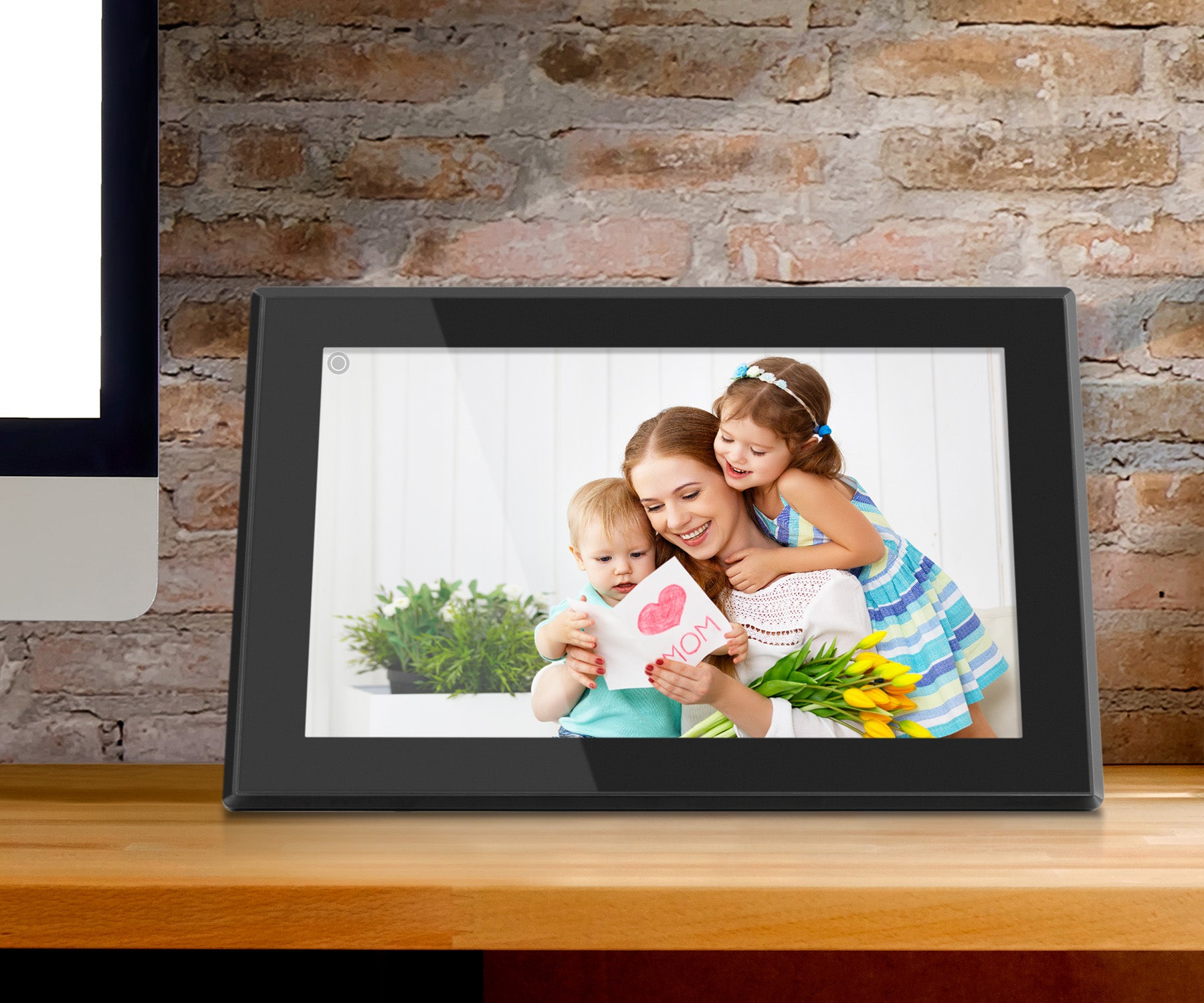 WiFi Digital Photo Frame with Touchscreen IPS LCD Display and 16GB Bui