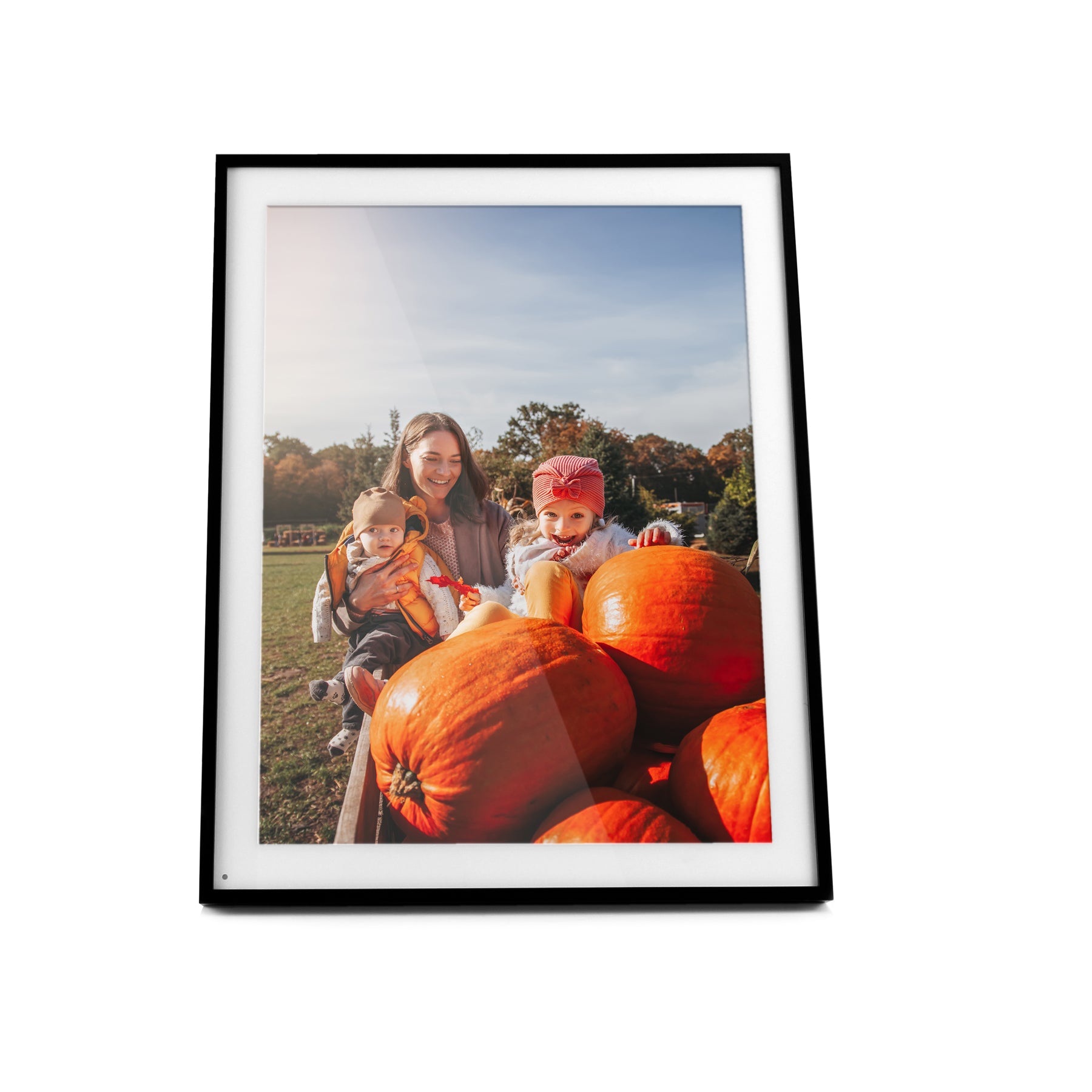 WiFi Touchscreen Digital Photo Frames Aluratek