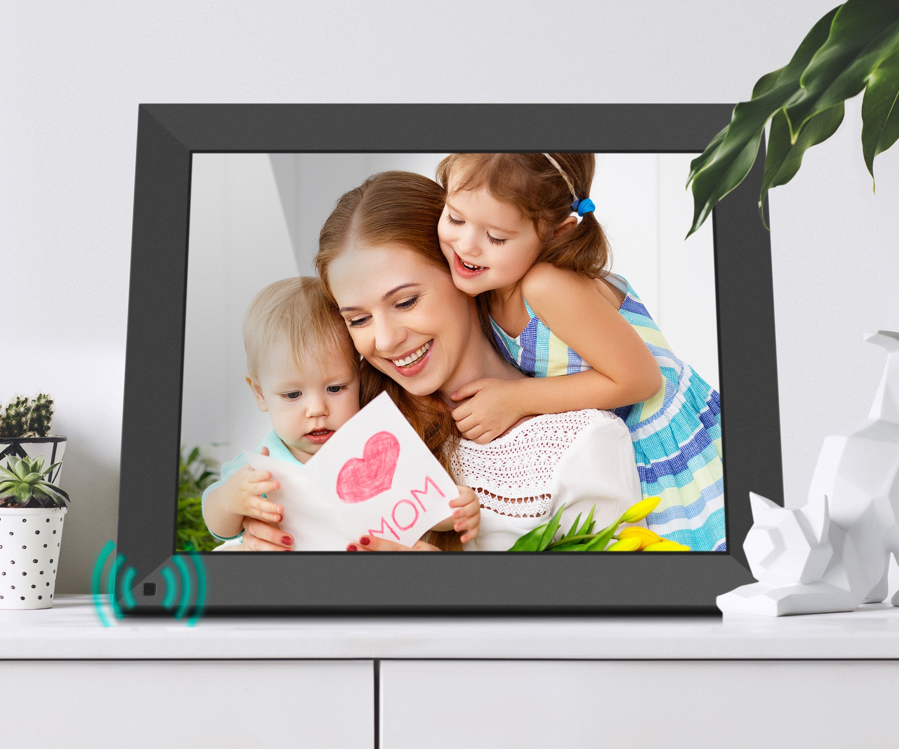 WiFi Touchscreen Digital Photo Frame with Motion Sensor, Auto Rotation