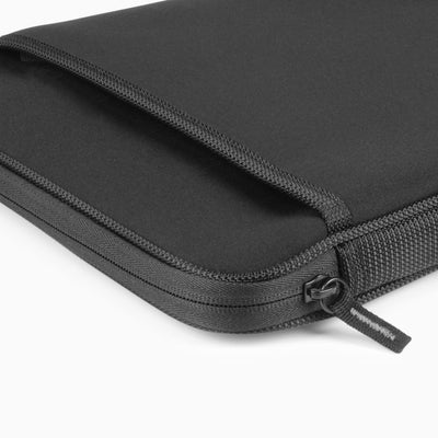 Aluratek 11.6 inch Universal Laptop Sleeve angle