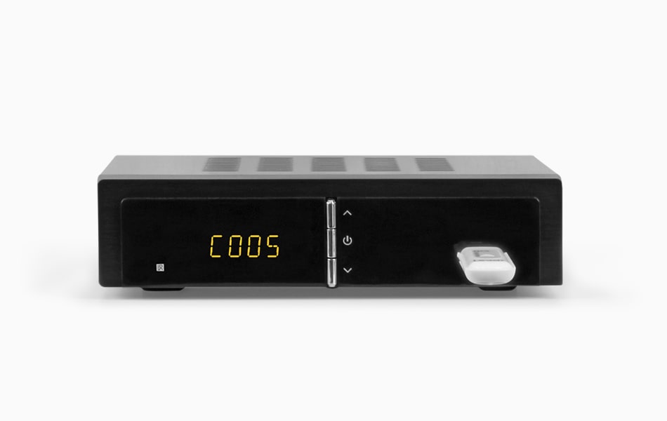 Aluratek Digital TV Converter Box with Digital Video Recorder Record your favorite shows