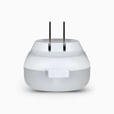 Aluratek LED Nightlight with Dual-USB Charging Ports Bottom white