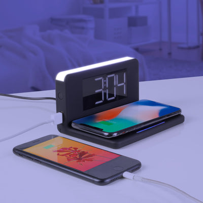 Aluratek Qi Wireless Charging Alarm Clock with Nightlight charger