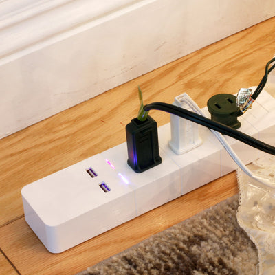 Aluratek eco 4life SmartHome WiFi 3-Port Surge Strip with USB Charging lifestyle plugged