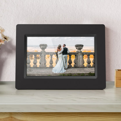 aluratek 7-inch ips touchscreen wifi digital photo frame 8gb lifestyle