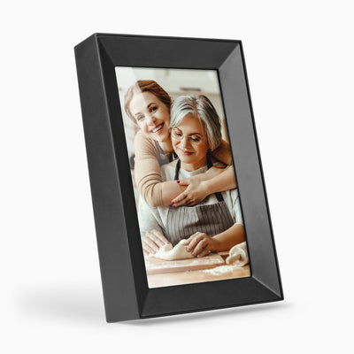 aluratek 8-inch touchscreen wifi digital photo frame auto-rotation 16gb portrait