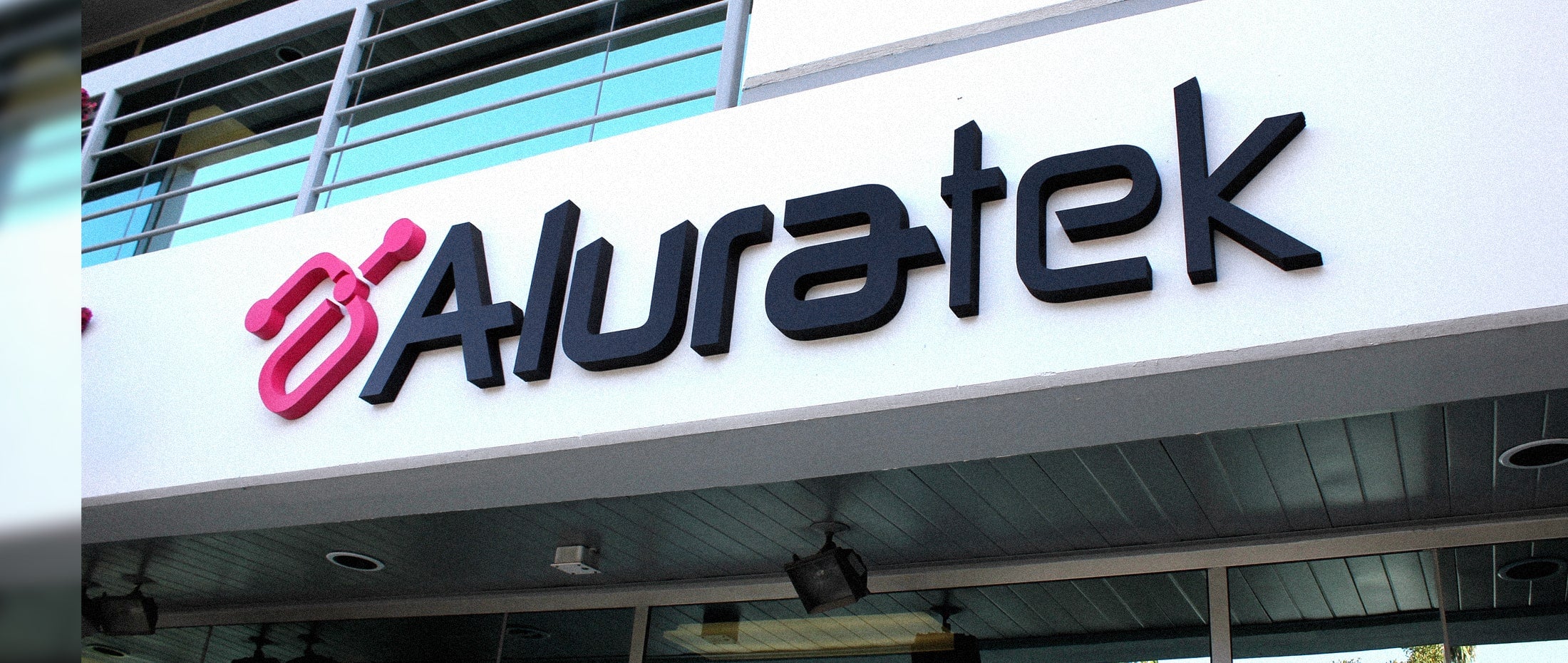 aluratek banner about us min
