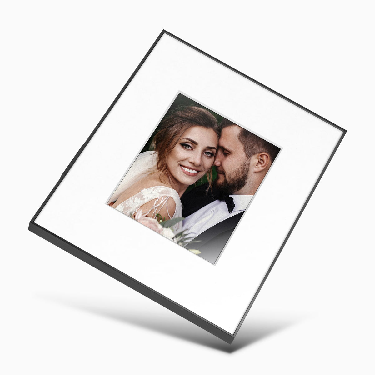 Epaper Frame ePaper 13.3” WiFi Digital Photo Frame – Aluratek